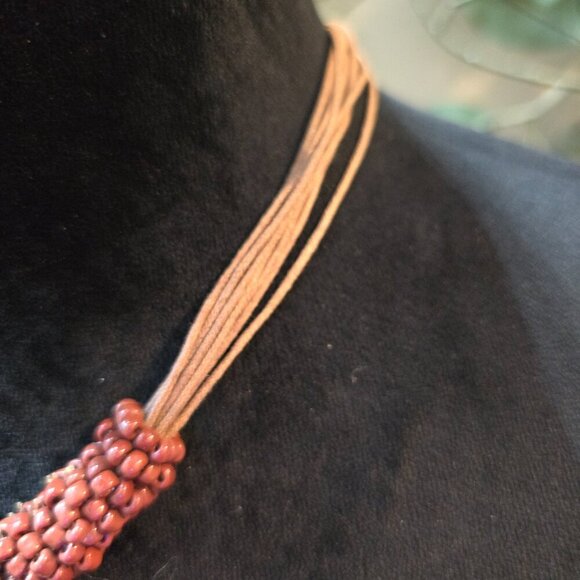 Women Fashion Orange Flowers & Plants Beaded Pendants Necklace with Button Clasp - Picture 4 of 6